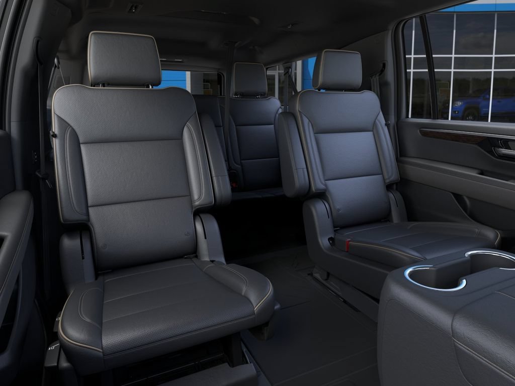 2026 Chevrolet Suburban Premier - Photo 18