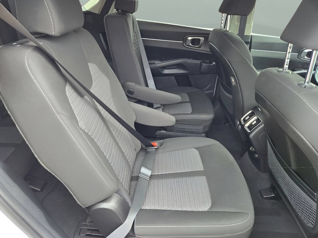 Used 2023 White Kia X-Line EX image 10
