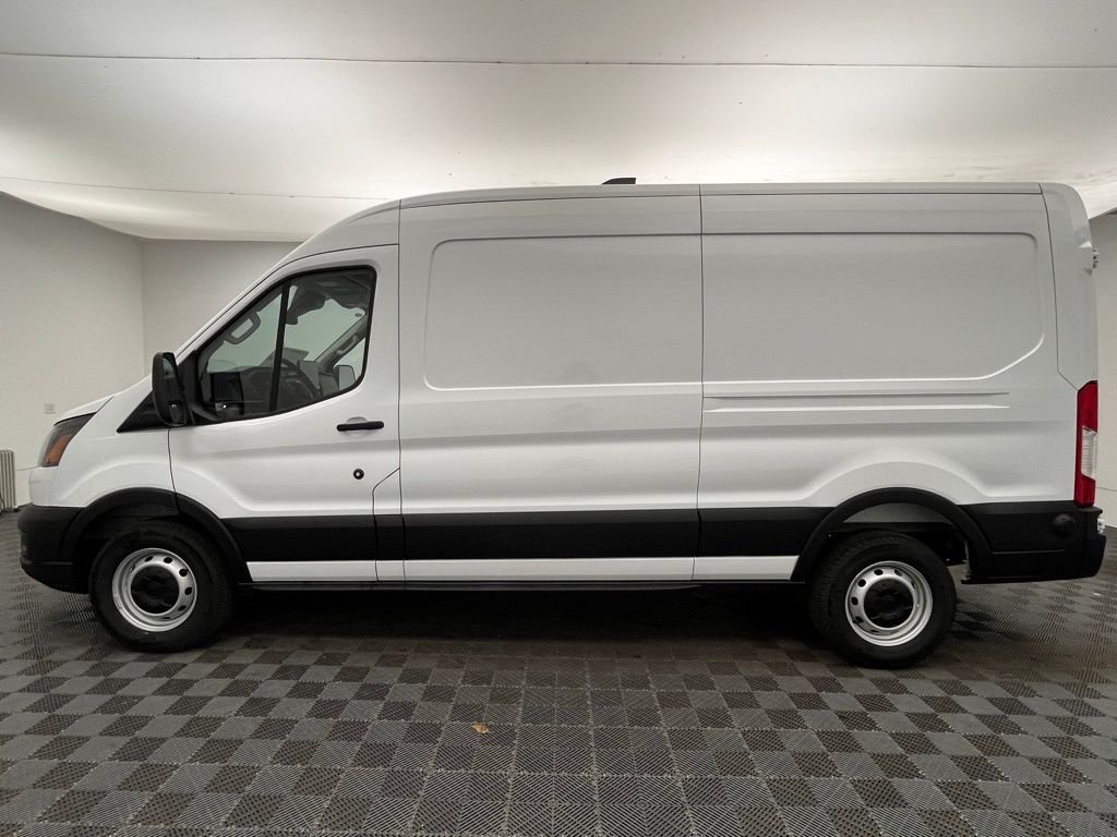 New 2026 White Ford Base image 15