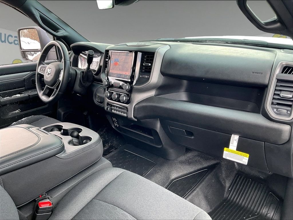 2026 RAM 3500 Chassis Tradesman - Photo 10