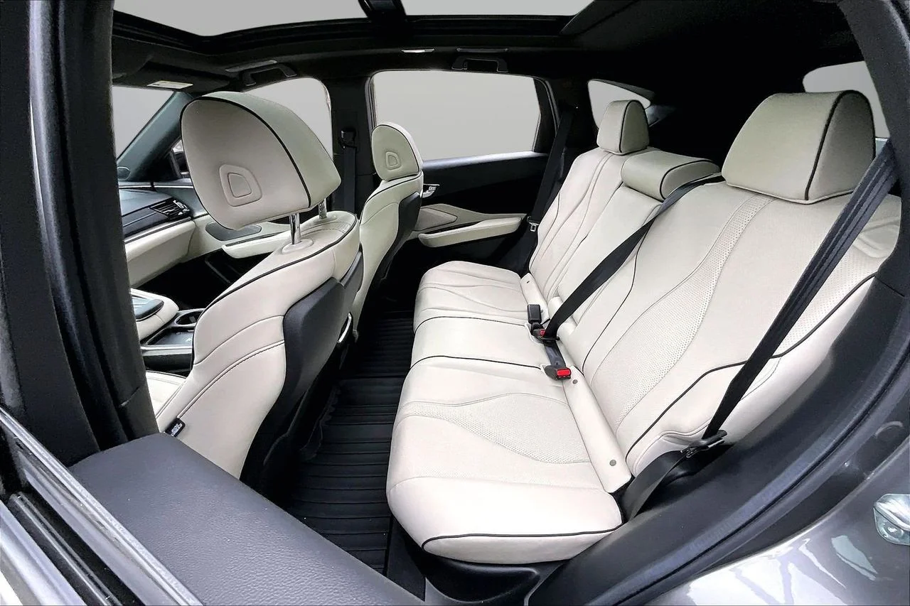 Certified Used 2025  Acura A-Spec Advance Package image 23