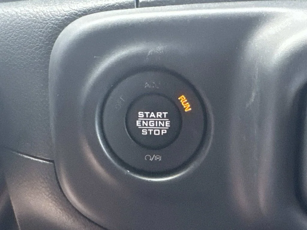 Used 2023 White Jeep Altitude image 50