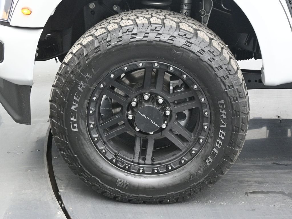 New 2026 Avalanche Ford Lariat image 32