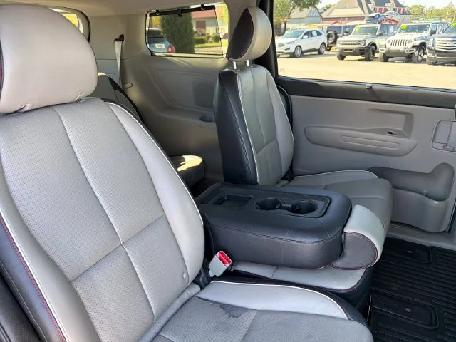 Used 2020 Silver Kia EX image 27