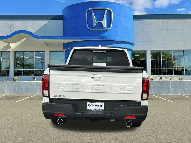 New 2026 White Honda RTL image 5