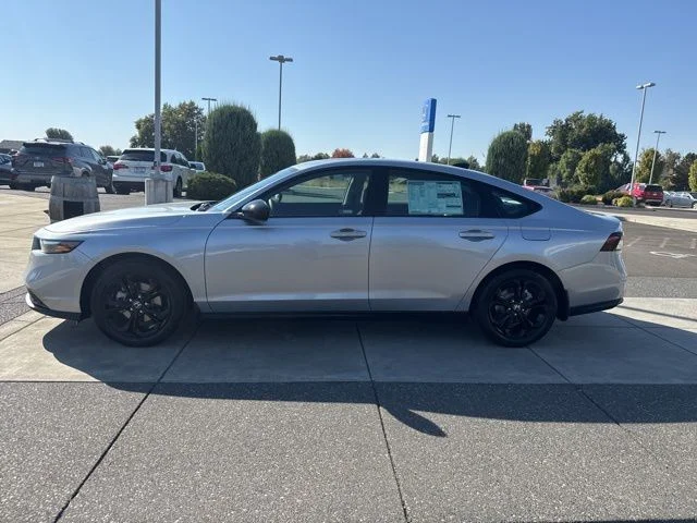 2025 Honda Accord SE - Photo 11