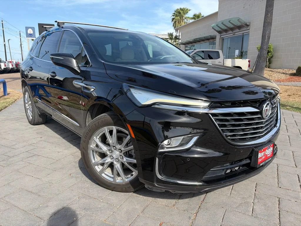 Used 2022 Ebony Twilight Metallic Buick Premium image 1