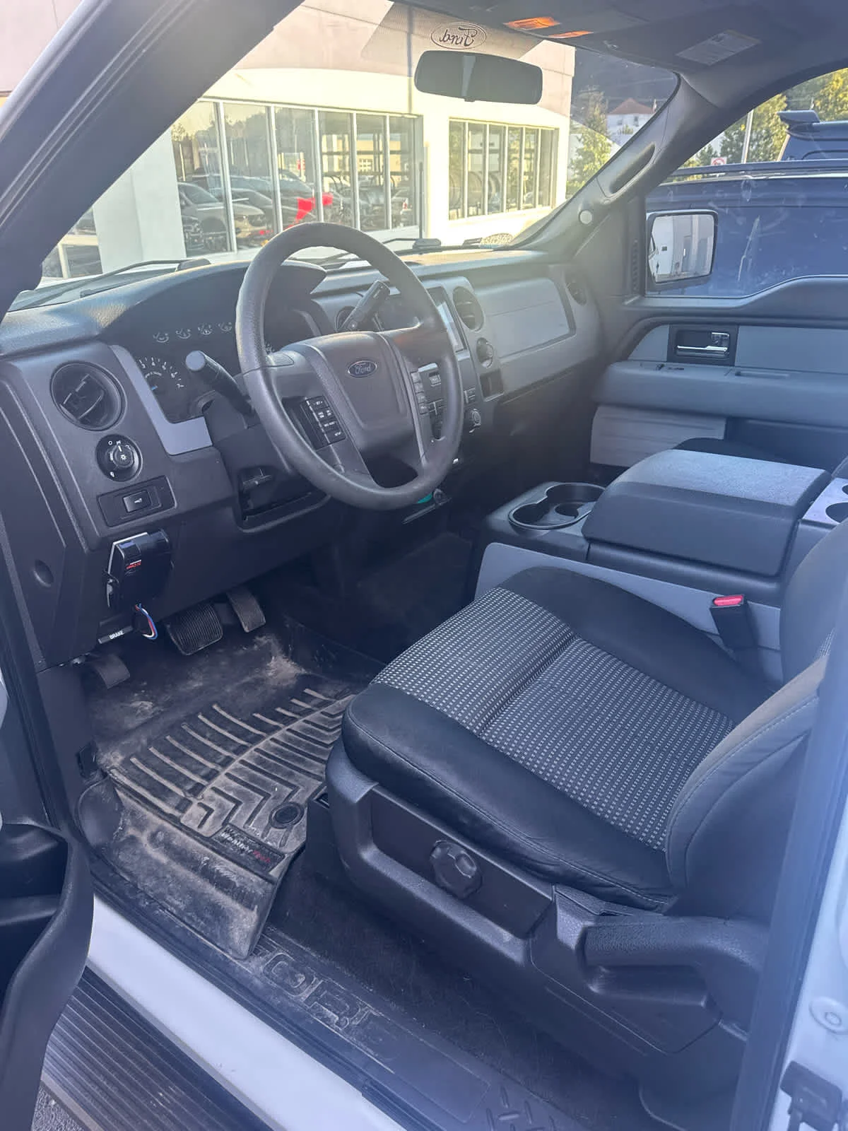Used 2014 Oxford White Ford STX image 3