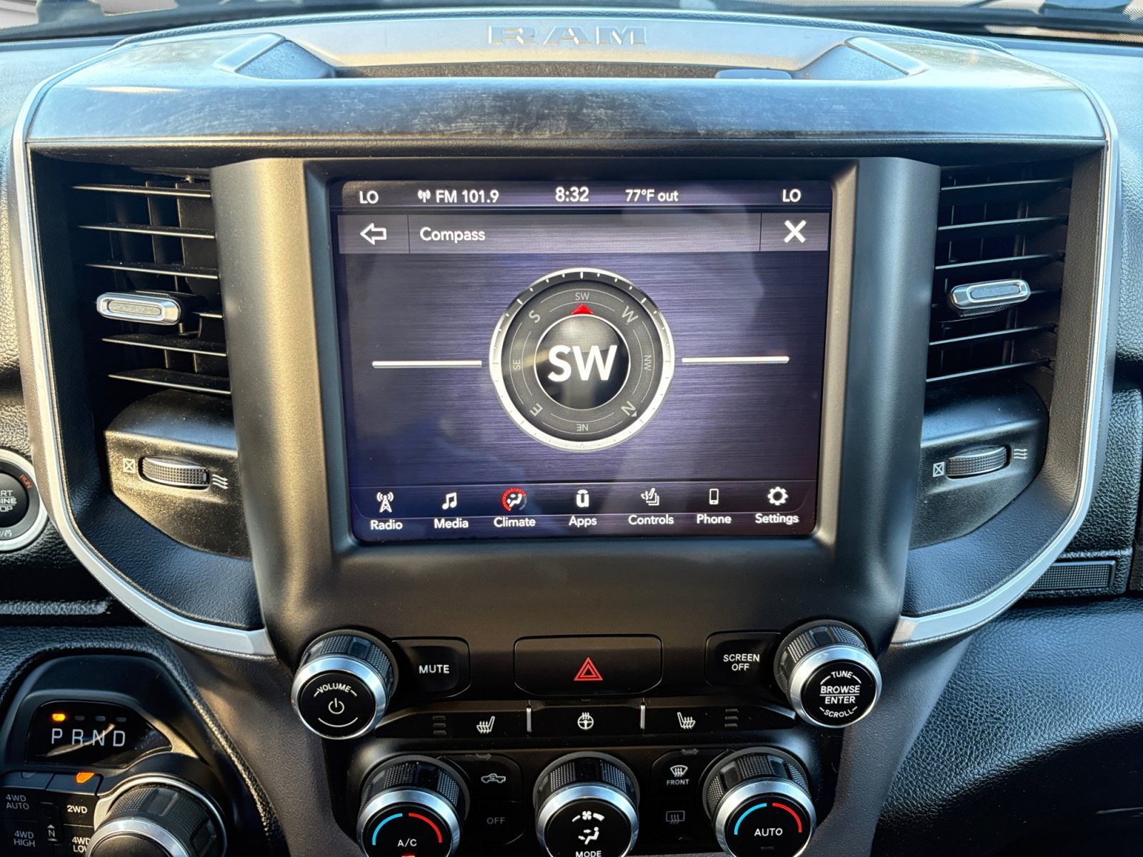 Used 2020 Diamond Black Crystal Pearlcoat Ram Lone Star image 15