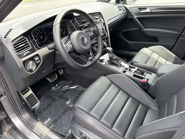 Used 2019 Gray Volkswagen DCC & Navigation 4Motion image 2