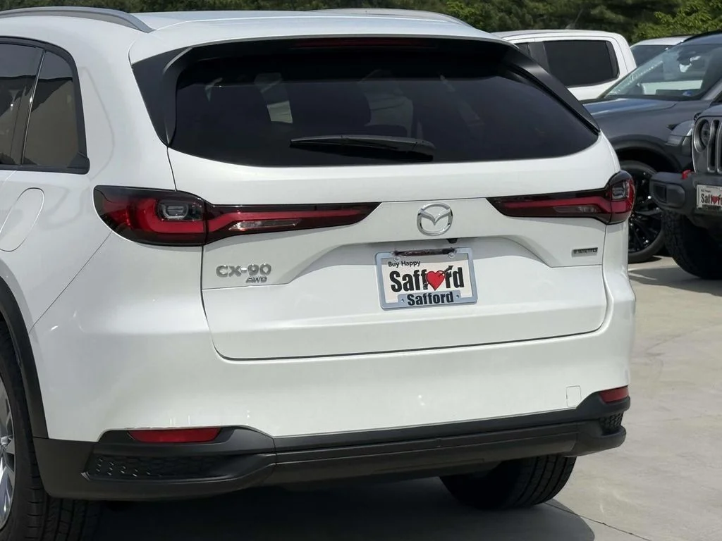 Used 2024 White Mazda 3.3 Turbo Preferred Plus image 11