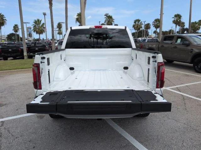New 2026 Star White Metallic Tri-Coat Ford Platinum® image 13