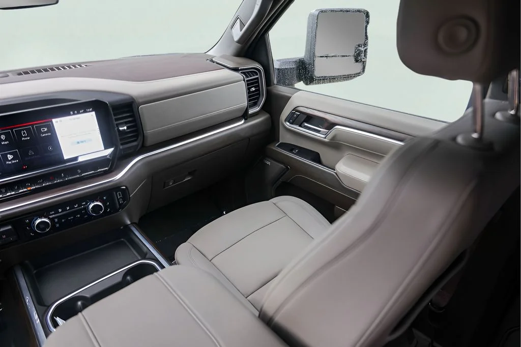 Used 2024 Blue GMC SLT image 31