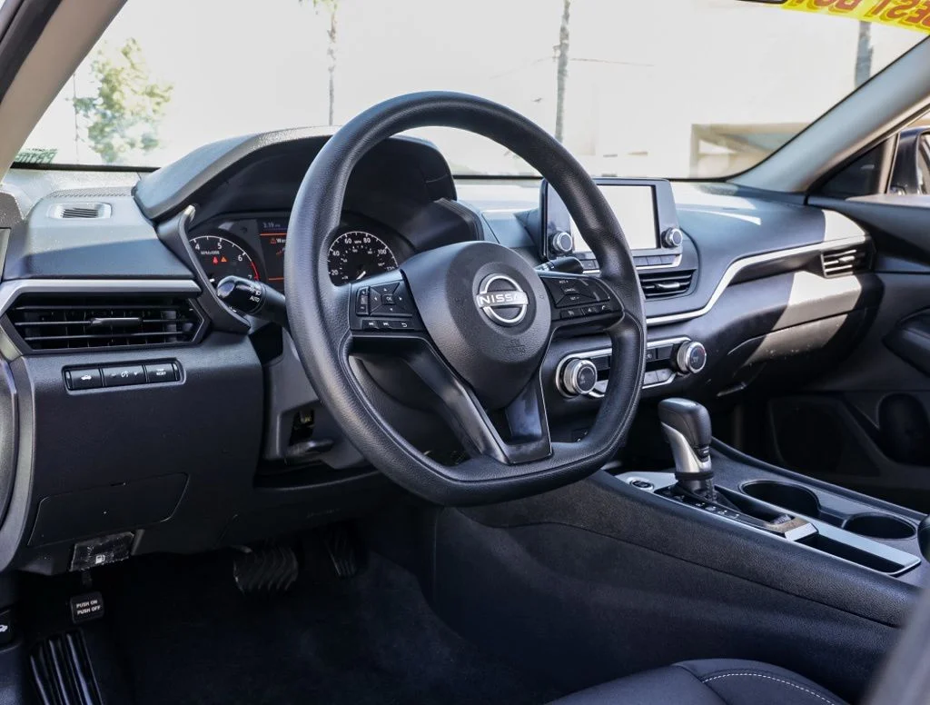 Used 2024 White Nissan 2.5 S image 14