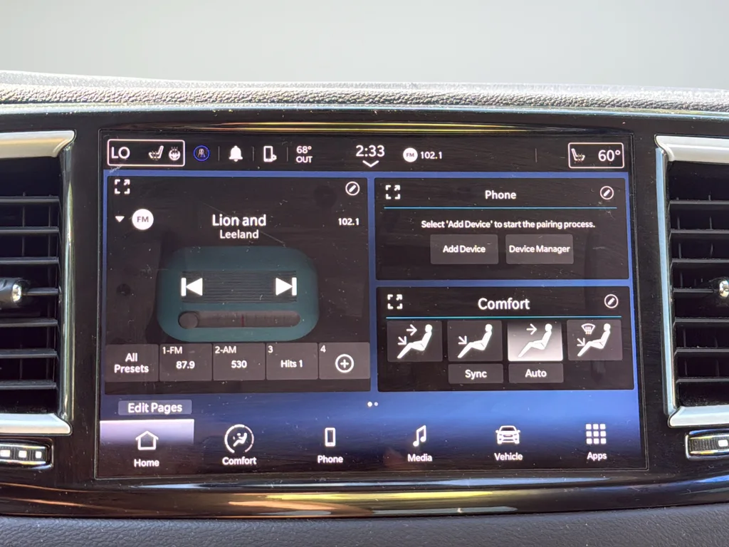 Used 2022 Gray Chrysler Touring L image 11