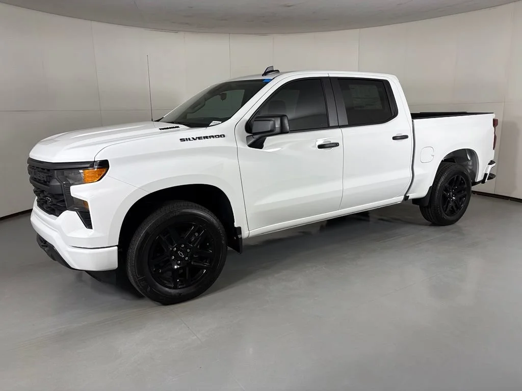 New 2026 Summit White Chevrolet Custom image 6