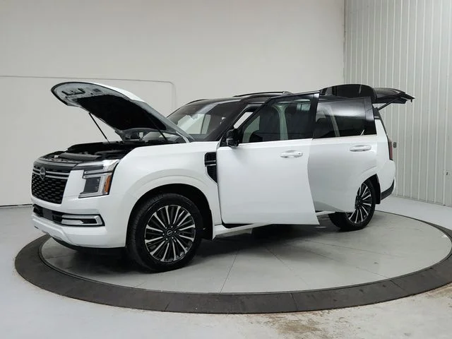Used 2025 White Nissan Platinum Reserve image 11