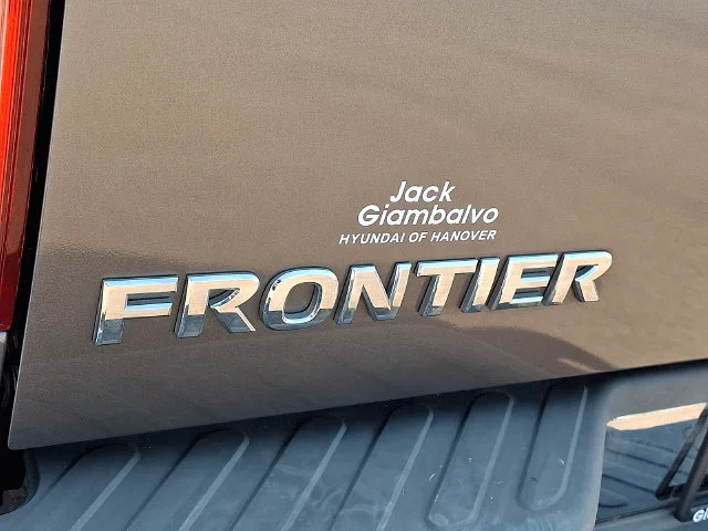 Used 2020 Gray Nissan SV image 29