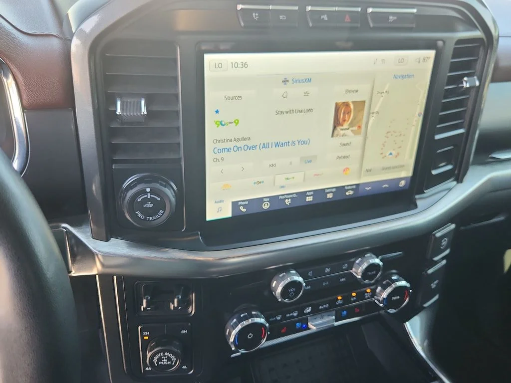 Used 2023 White Ford Lariat image 26