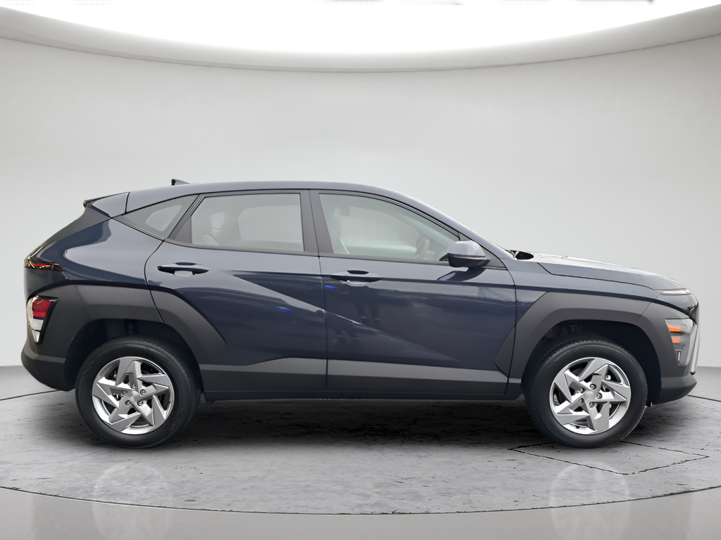New 2026 Blue Hyundai SE image 2