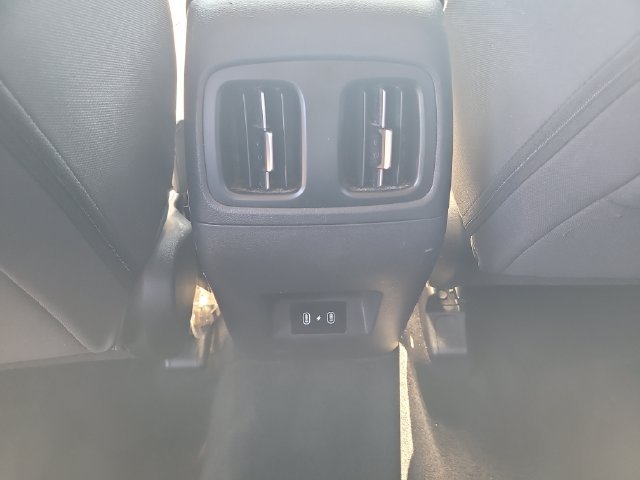 Used 2025 Green Hyundai SEL image 15