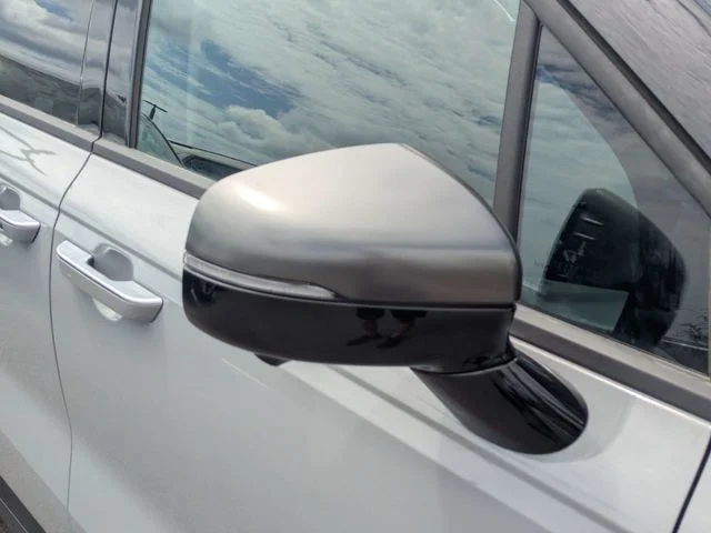 New 2026 Ceramic Silver Kia SX Prestige image 10