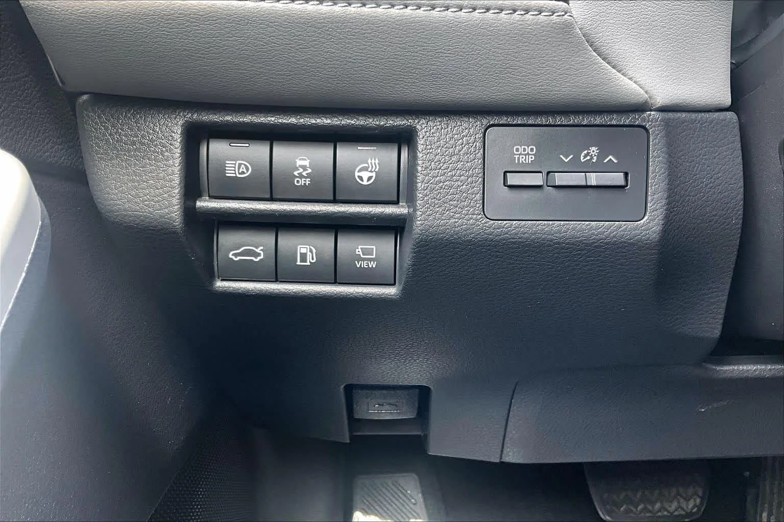 Certified Used 2019 Harbor Gray Metallic Toyota Limited image 36