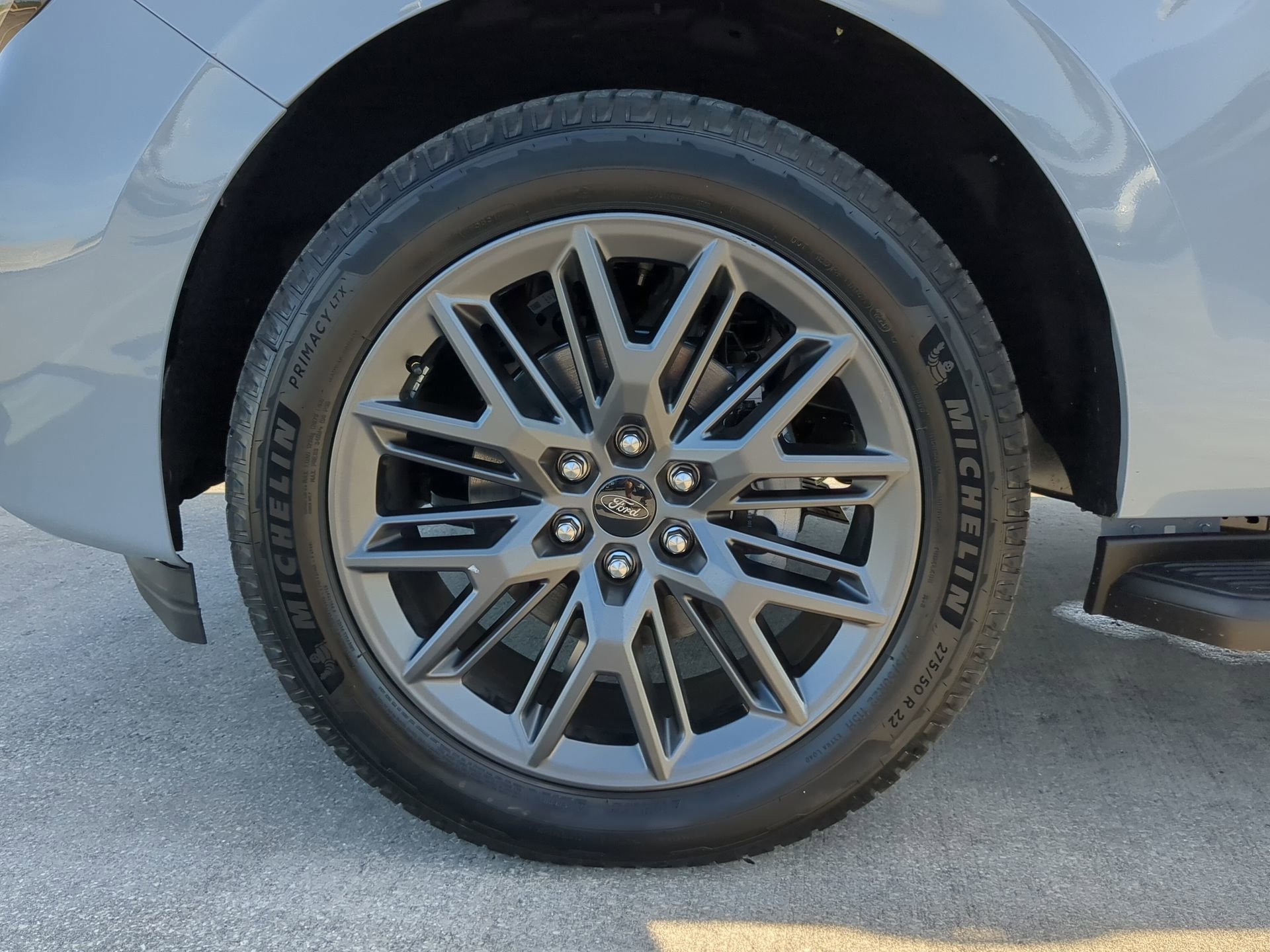 New 2026 Glacier Gray Metallic Tri-Coat Ford MAX Platinum® image 70