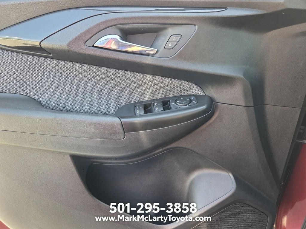 Used 2022 Red Chevrolet LS image 24