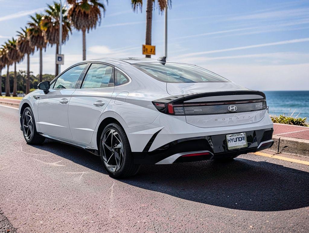 New 2026 White Hyundai SEL Sport image 7