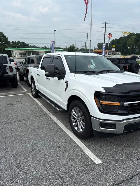 Used 2025 White Ford XLT image 1