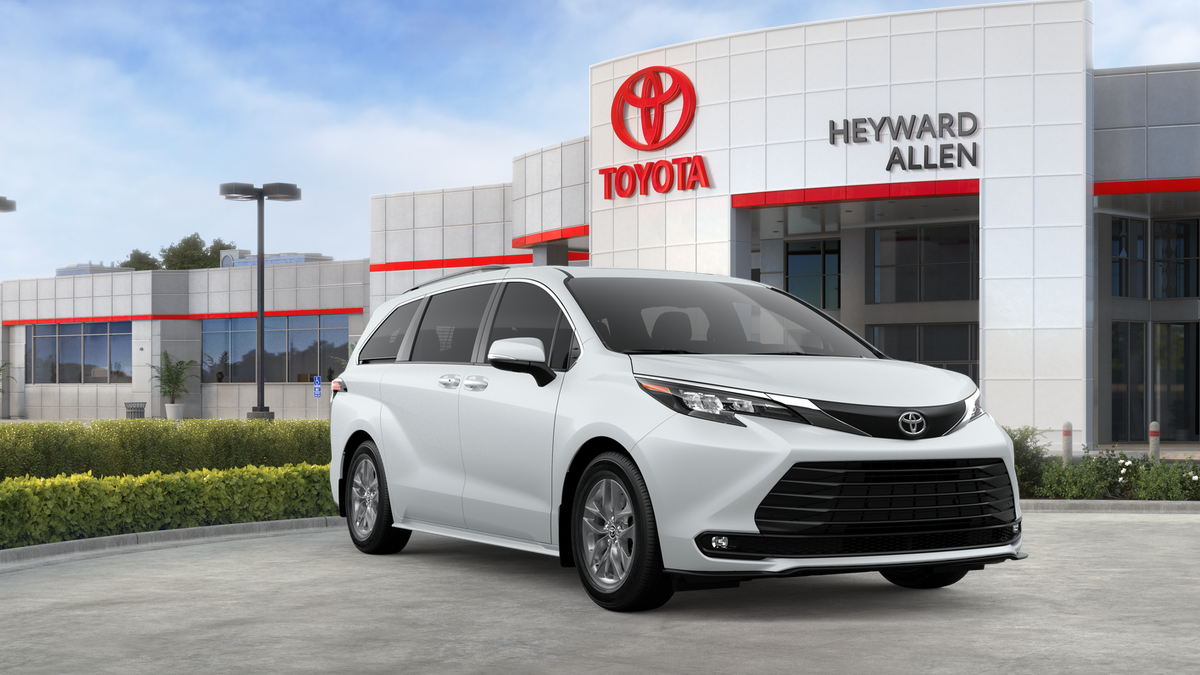 New 2026 Wind Chill Pearl Toyota XLE image 37