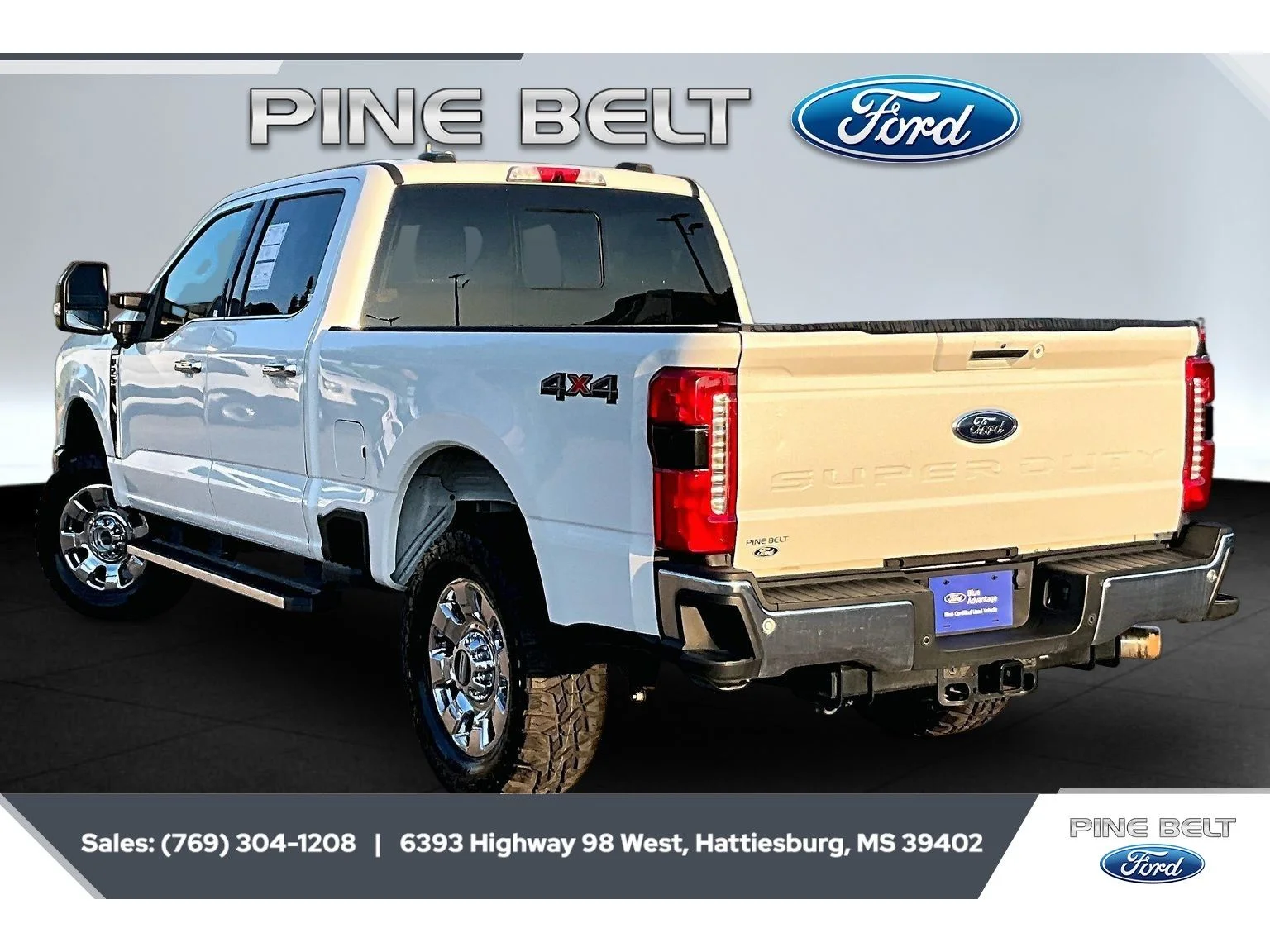 Used 2024 Star White Metallic Tri-Coat Ford LARIAT image 2