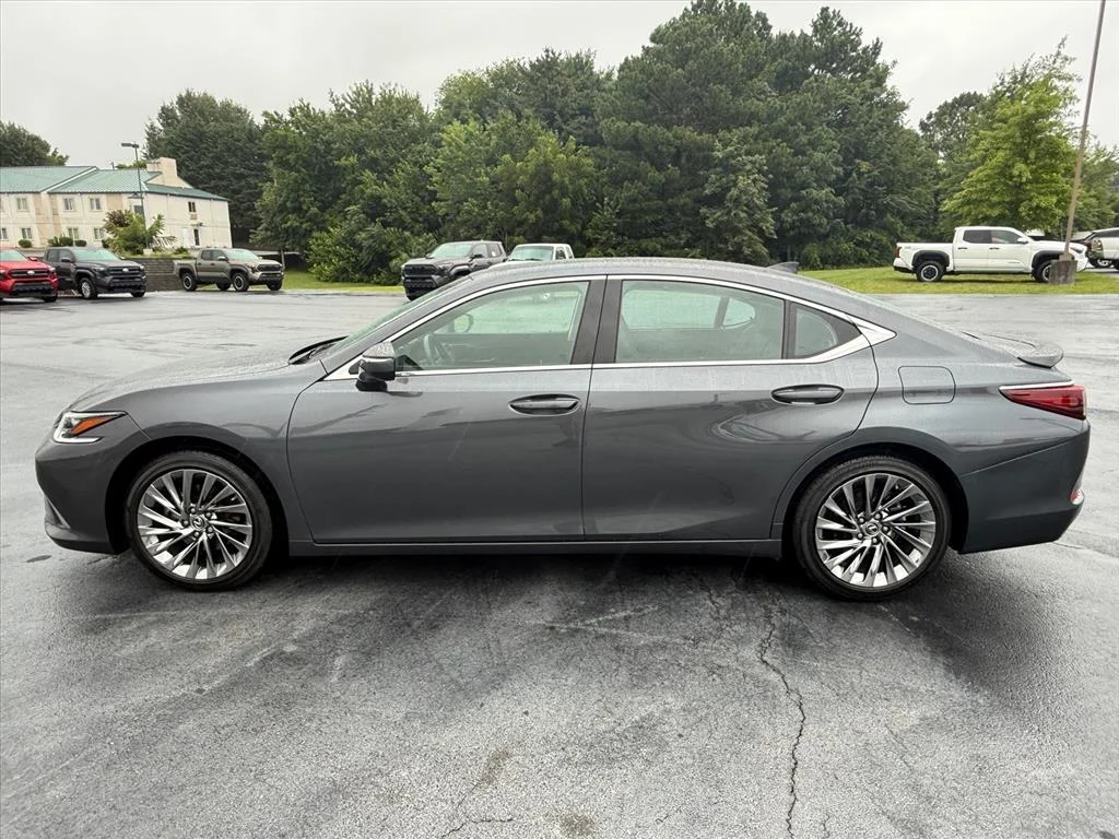 2024 Lexus ES