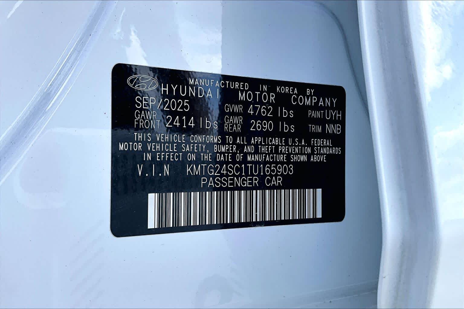 Certified Used 2026 Uyuni White Genesis 2.5T Prestige image 34