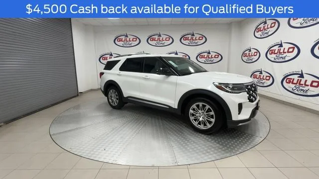 New 2026 Star White Metallic Tri-Coat Ford Platinum image 2