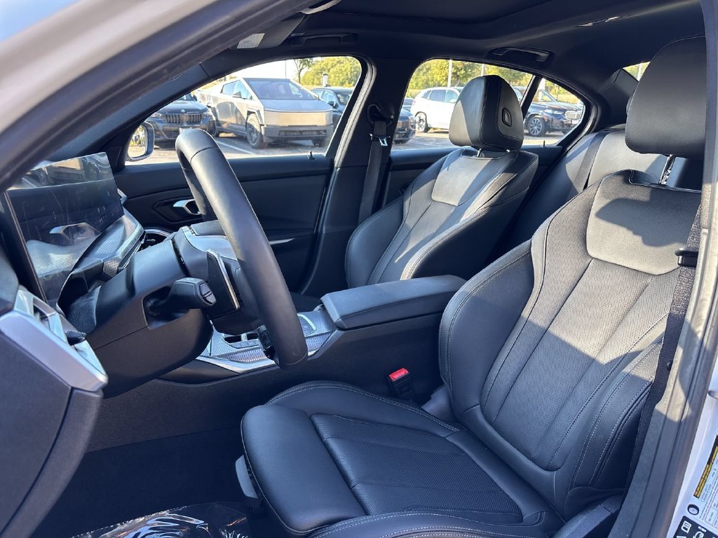 Used 2025 White BMW 330i xDrive image 11