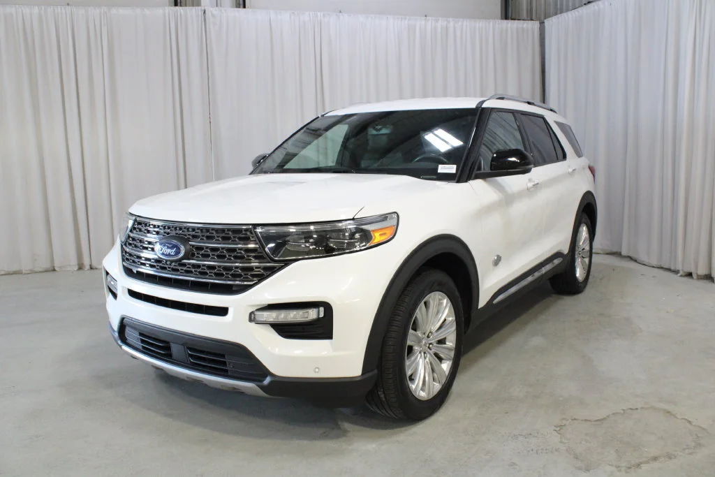 Used 2022 White Ford King Ranch image 37