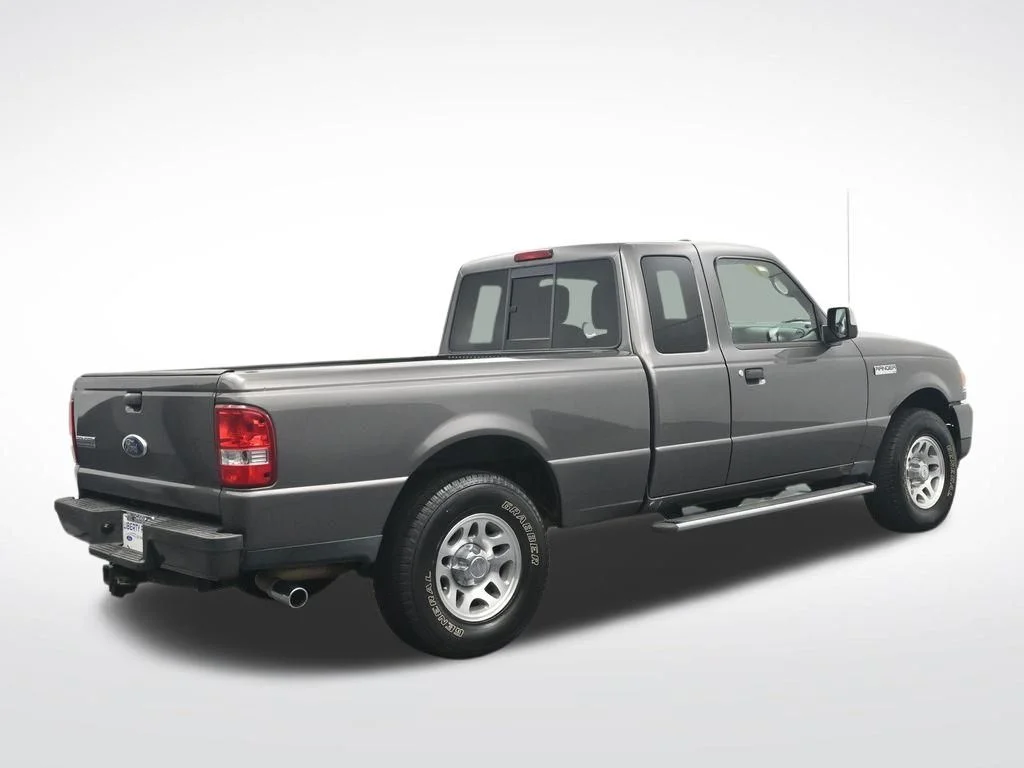 Used 2011 Dark Shadow Gray Metallic Ford XLT image 6