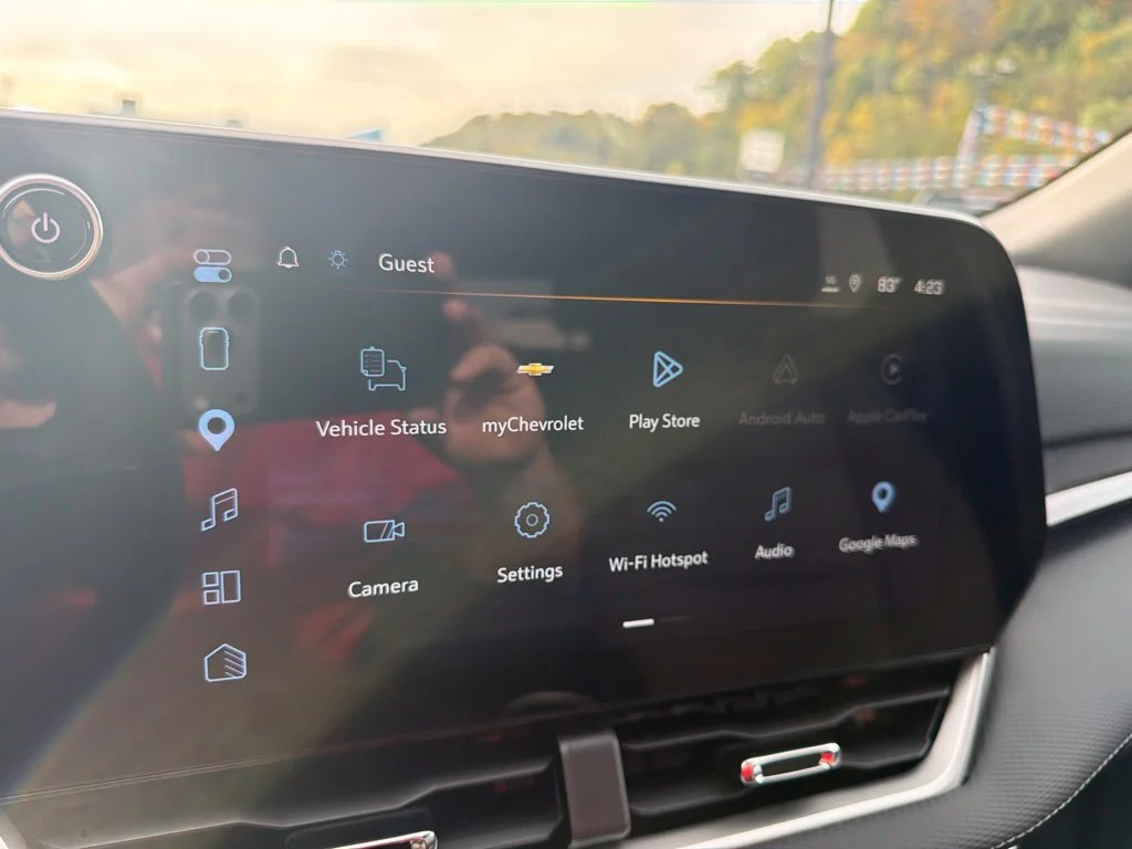 2027 Chevrolet Equinox LT - Photo 34