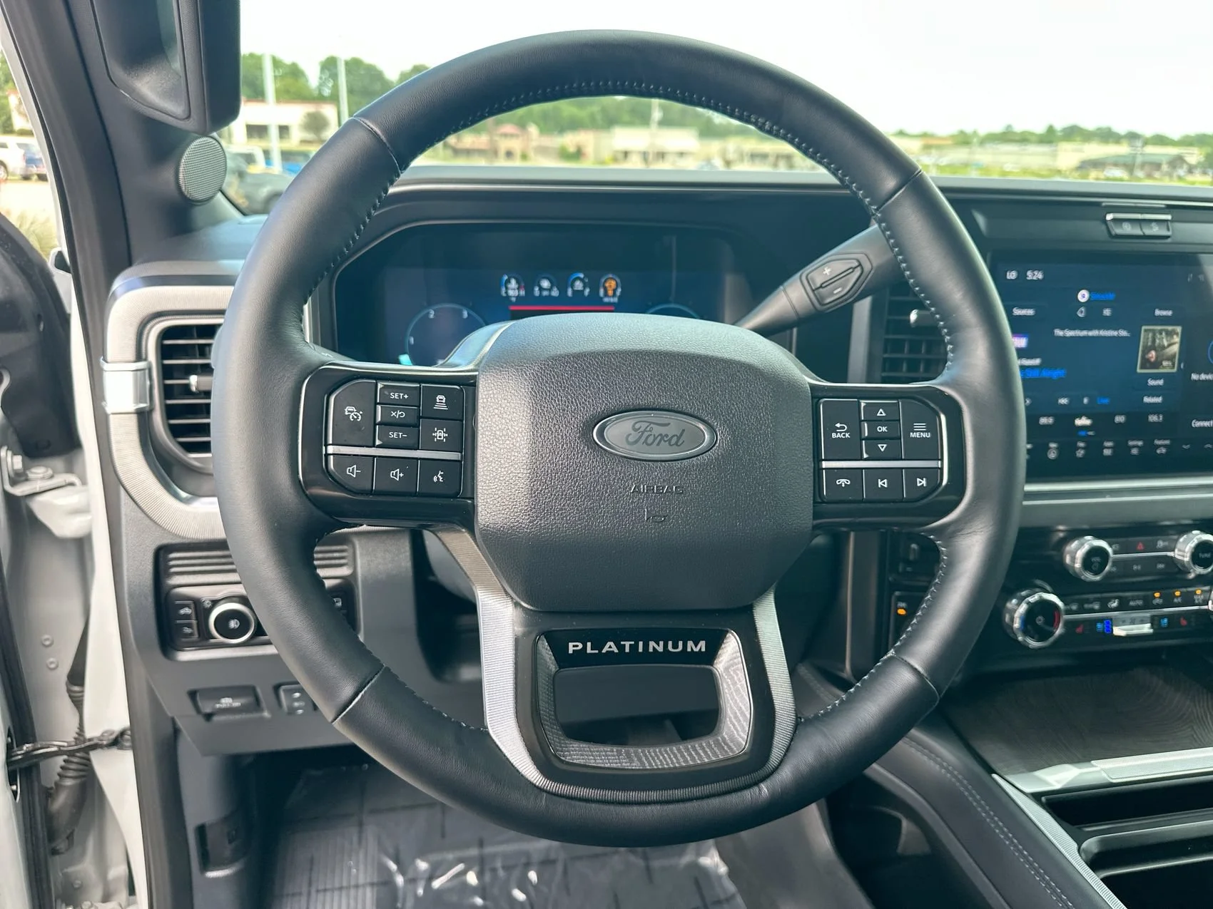 Used 2025 Avalanche Ford Platinum image 14