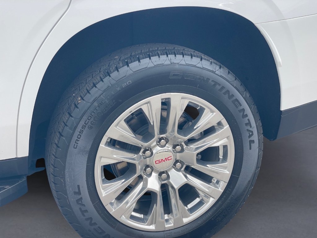 Used 2025 Summit White GMC Denali image 24