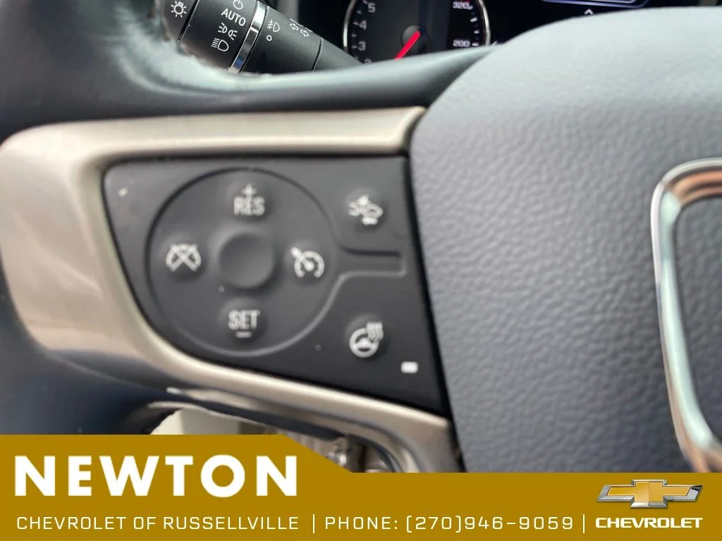 Used 2022 White Frost GMC Denali image 12