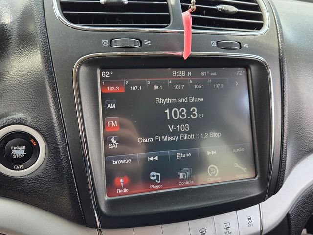 Used 2019 Silver Dodge SE image 17