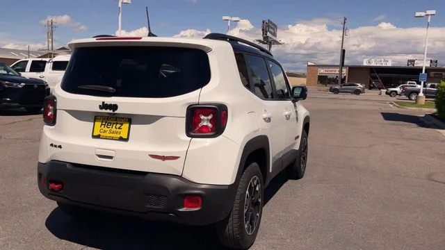 Used 2023 White Jeep Trailhawk image 9