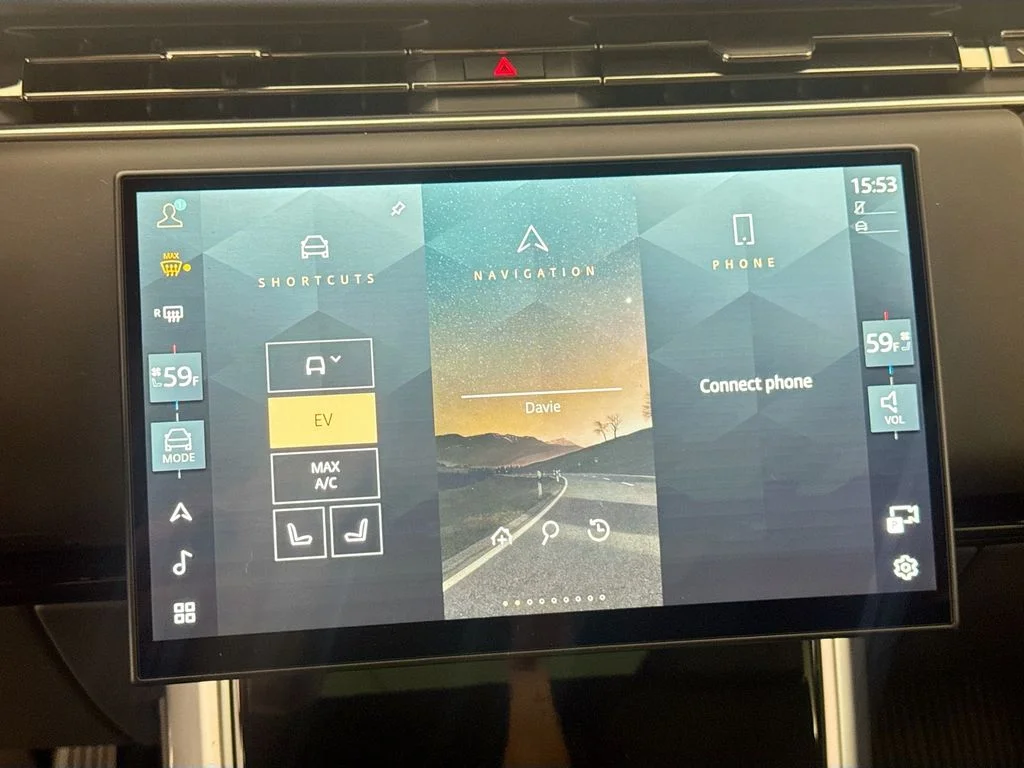 New 2026 Fuji White Land Rover SE image 15
