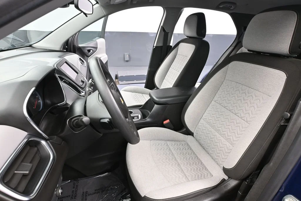 Used 2022 Blue Chevrolet LS image 23