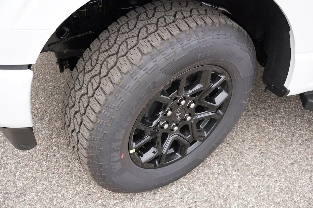 New 2026 White Ford XLT image 9