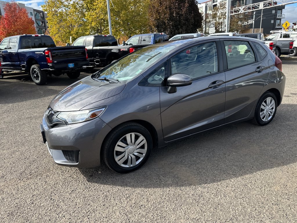 Used 2017  Honda LX image 2