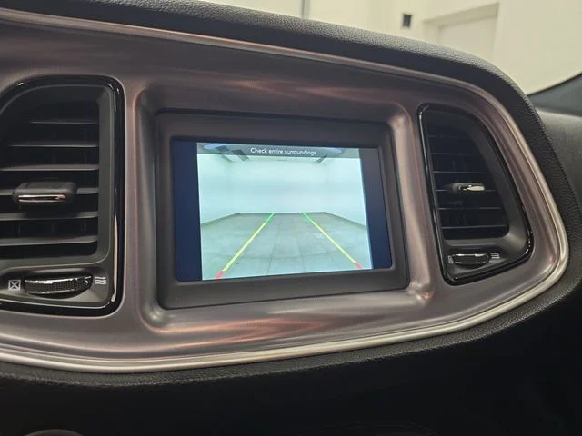Used 2021 Granite Crystal Clearcoat Metallic Dodge SXT image 19